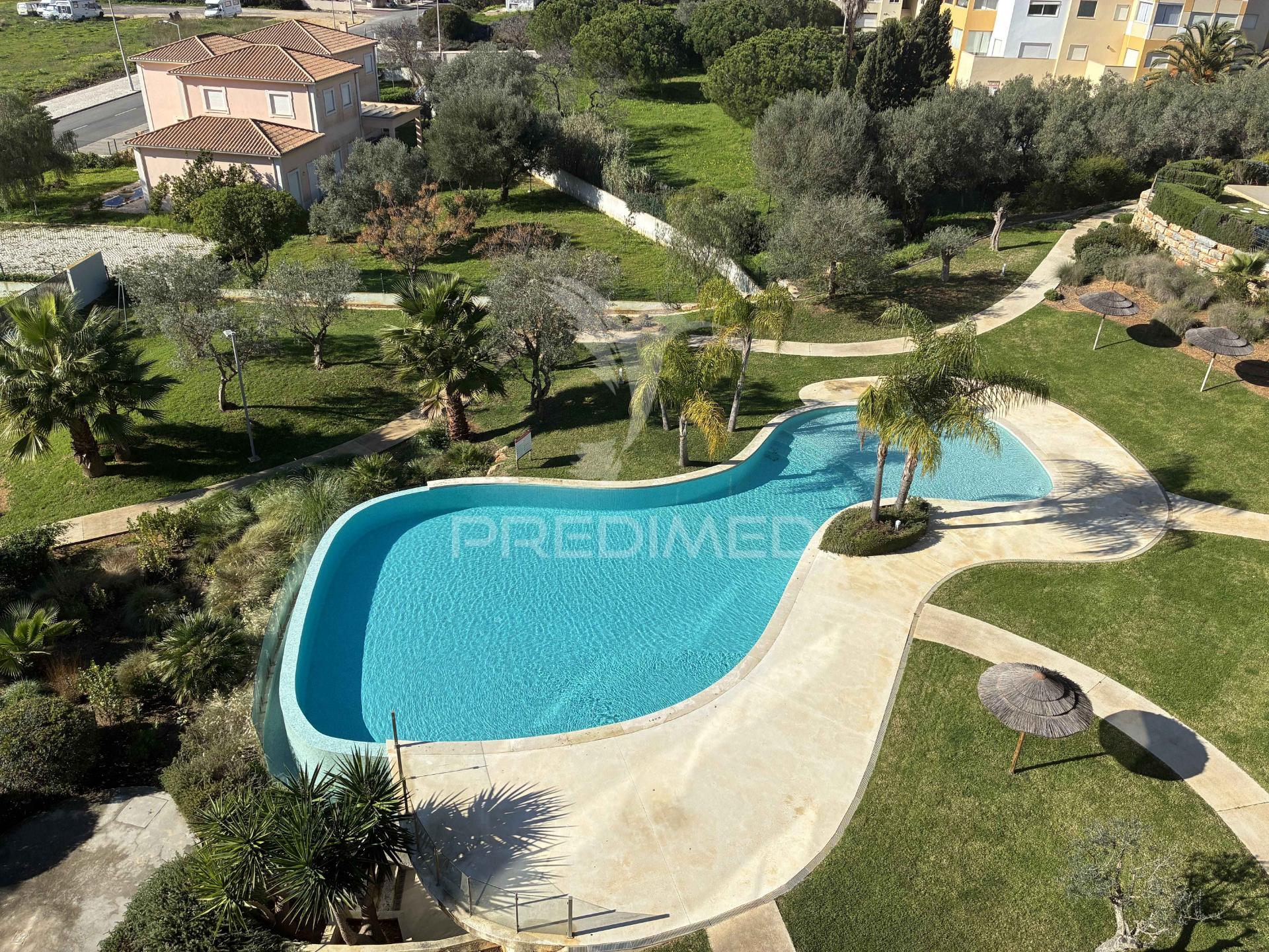 último andar com vista mar a 2 minutos da praia | condomínio exclusivo