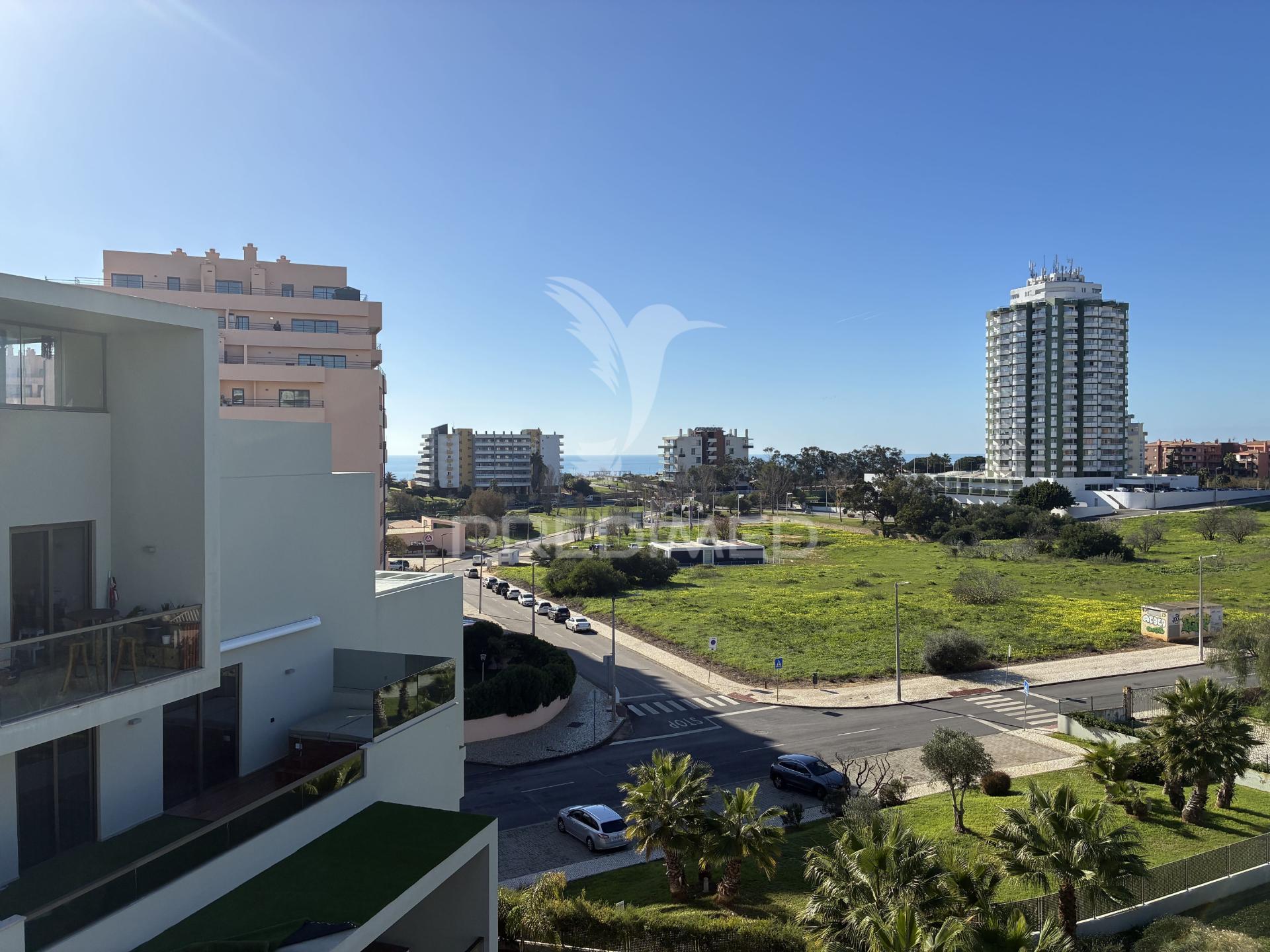 último andar com vista mar a 2 minutos da praia | condomínio exclusivo