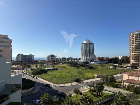 último andar com vista mar a 2 minutos da praia | condomínio exclusivo