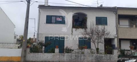 ? vivenda de 1.º andar à venda na encantadora vila de nisa