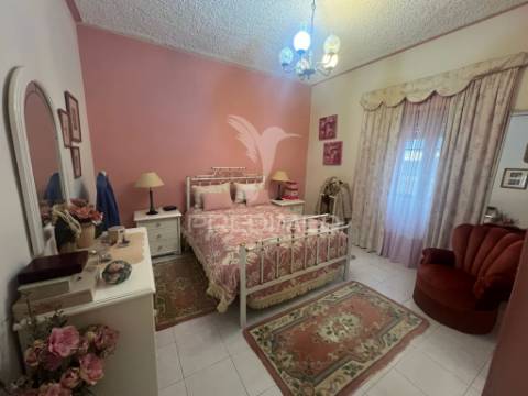 ? vivenda de 1.º andar à venda na encantadora vila de nisa