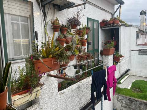 ? vivenda de 1.º andar à venda na encantadora vila de nisa