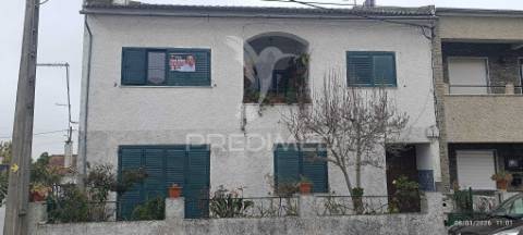 ? vivenda de 1.º andar à venda na encantadora vila de nisa