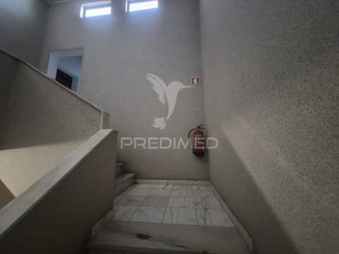 Apartamento t3 com garagem e sótão - pinhal novo