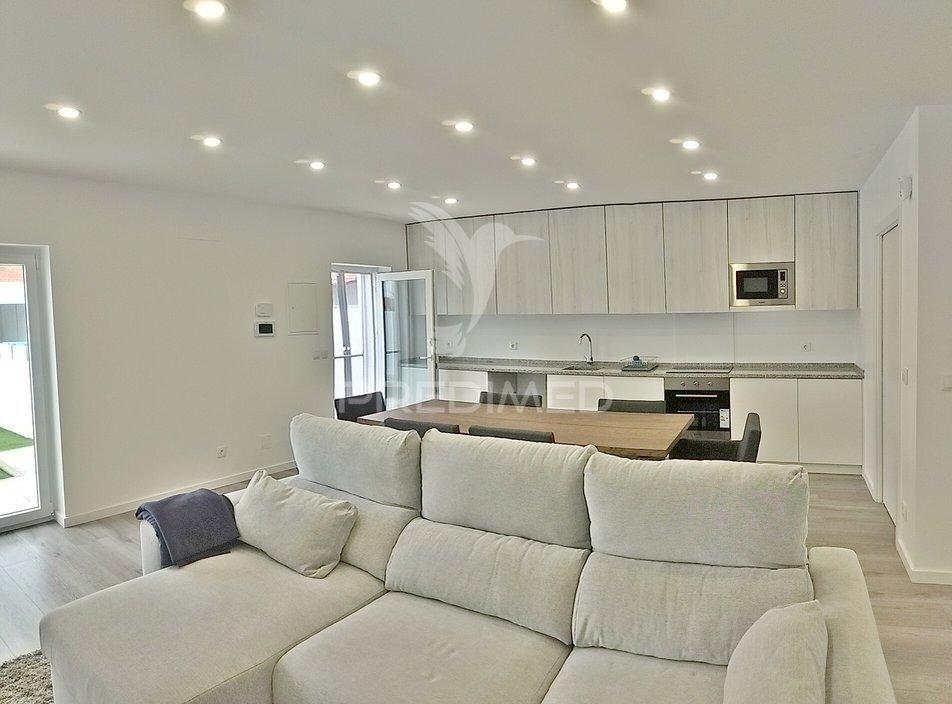 Moradia para arrendamento