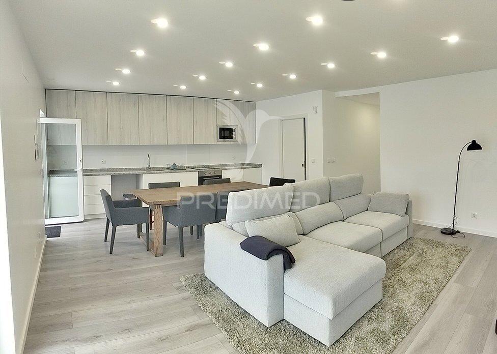 Moradia para arrendamento