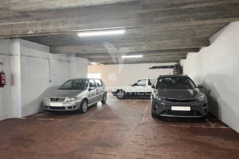 T3 com lugar de parqueamento