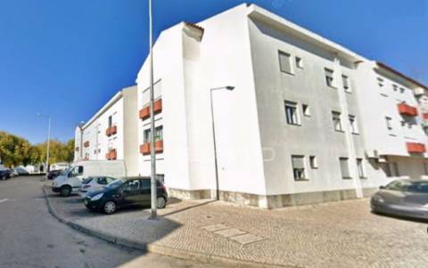 Apartamento t2 para remodelação total