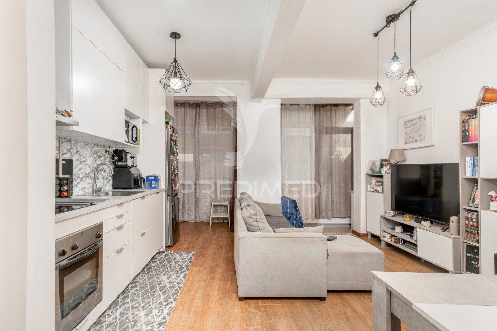 T3 com logradouro amora-seixal