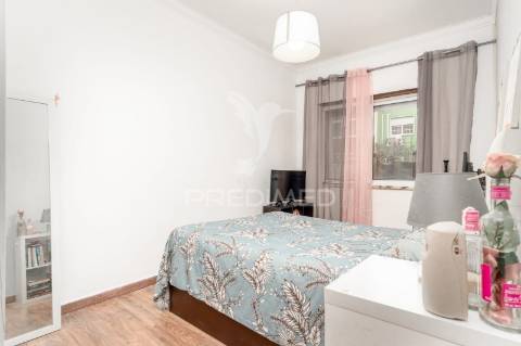 T3 com logradouro amora-seixal