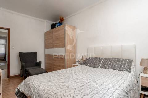 T3 com logradouro amora-seixal