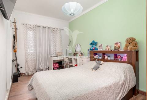 T3 com logradouro amora-seixal