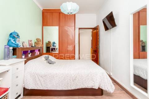 T3 com logradouro amora-seixal