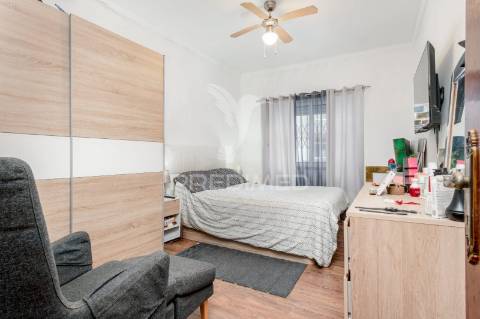 T3 com logradouro amora-seixal