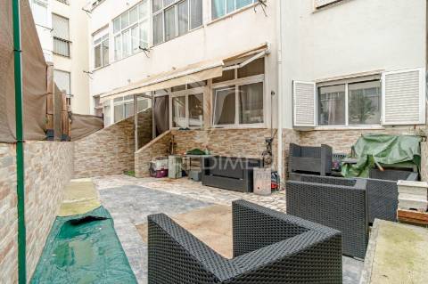 T3 com logradouro amora-seixal