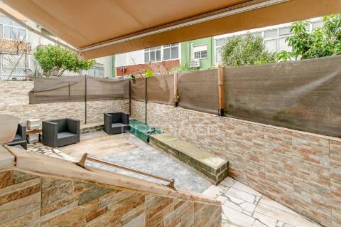 T3 com logradouro amora-seixal