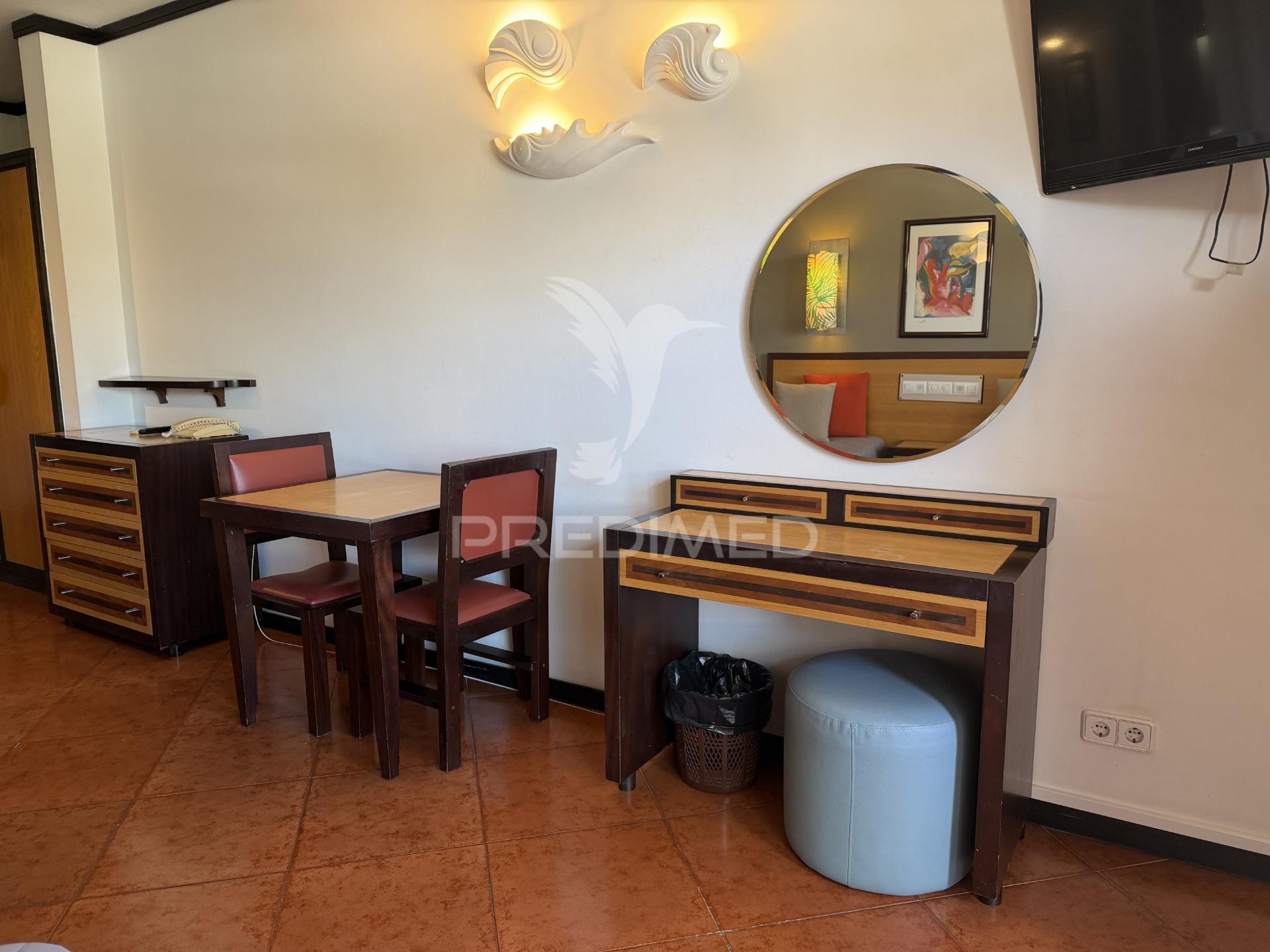 Imperdivel t0 no centro de albufeira