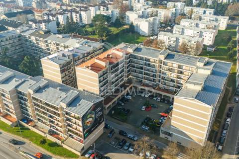 Apartamento t3 para venda na rua dos congregados.