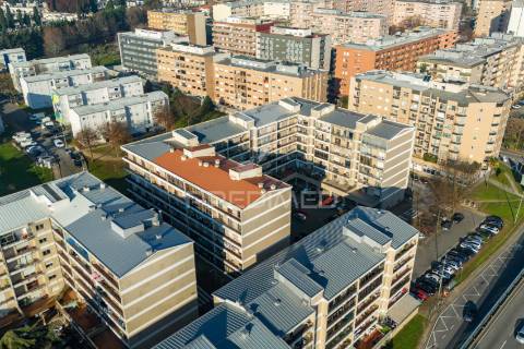Apartamento t3 para venda na rua dos congregados.