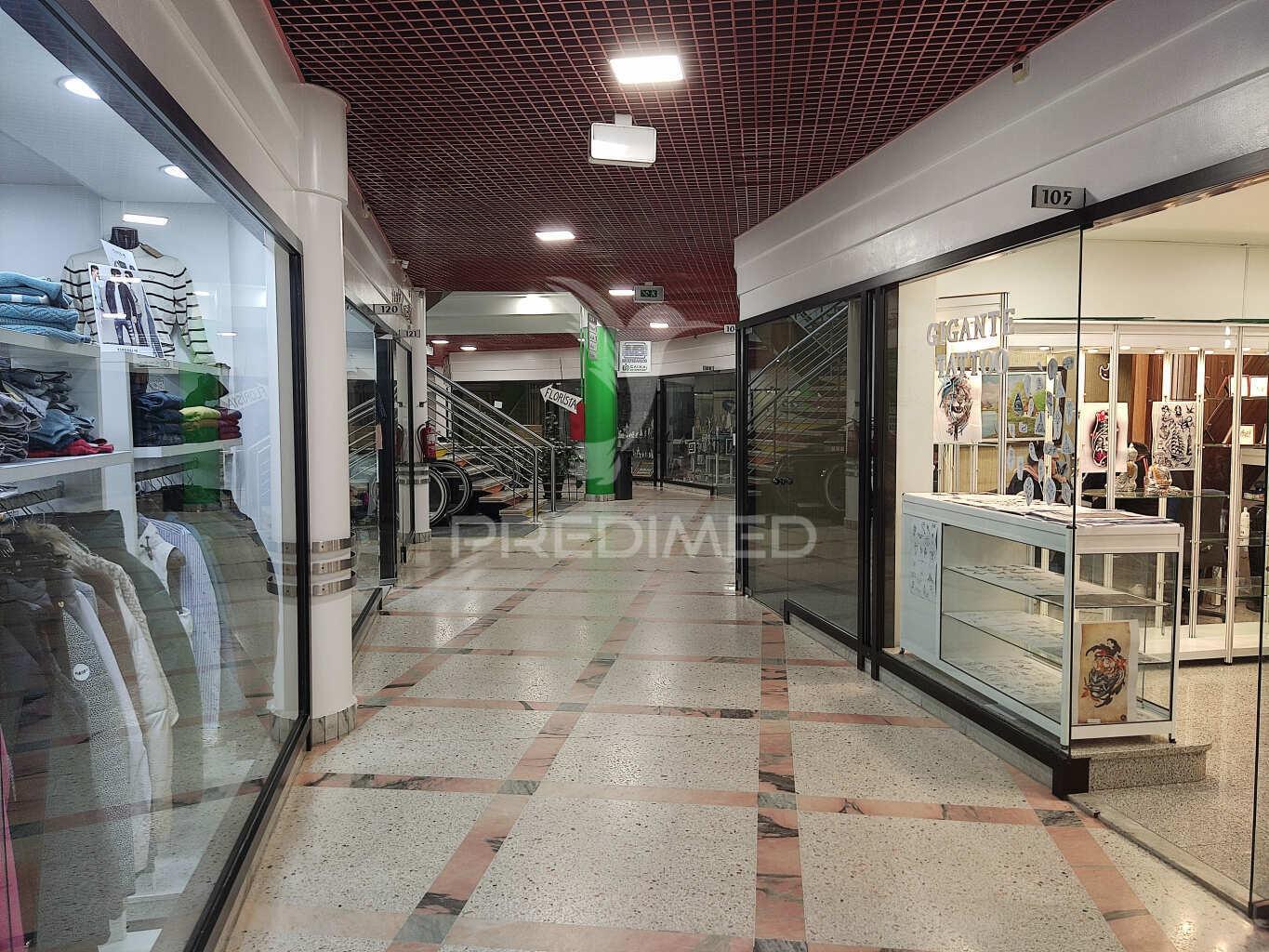 Loja no centro de fátima