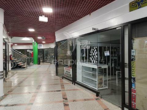 Loja no centro de fátima