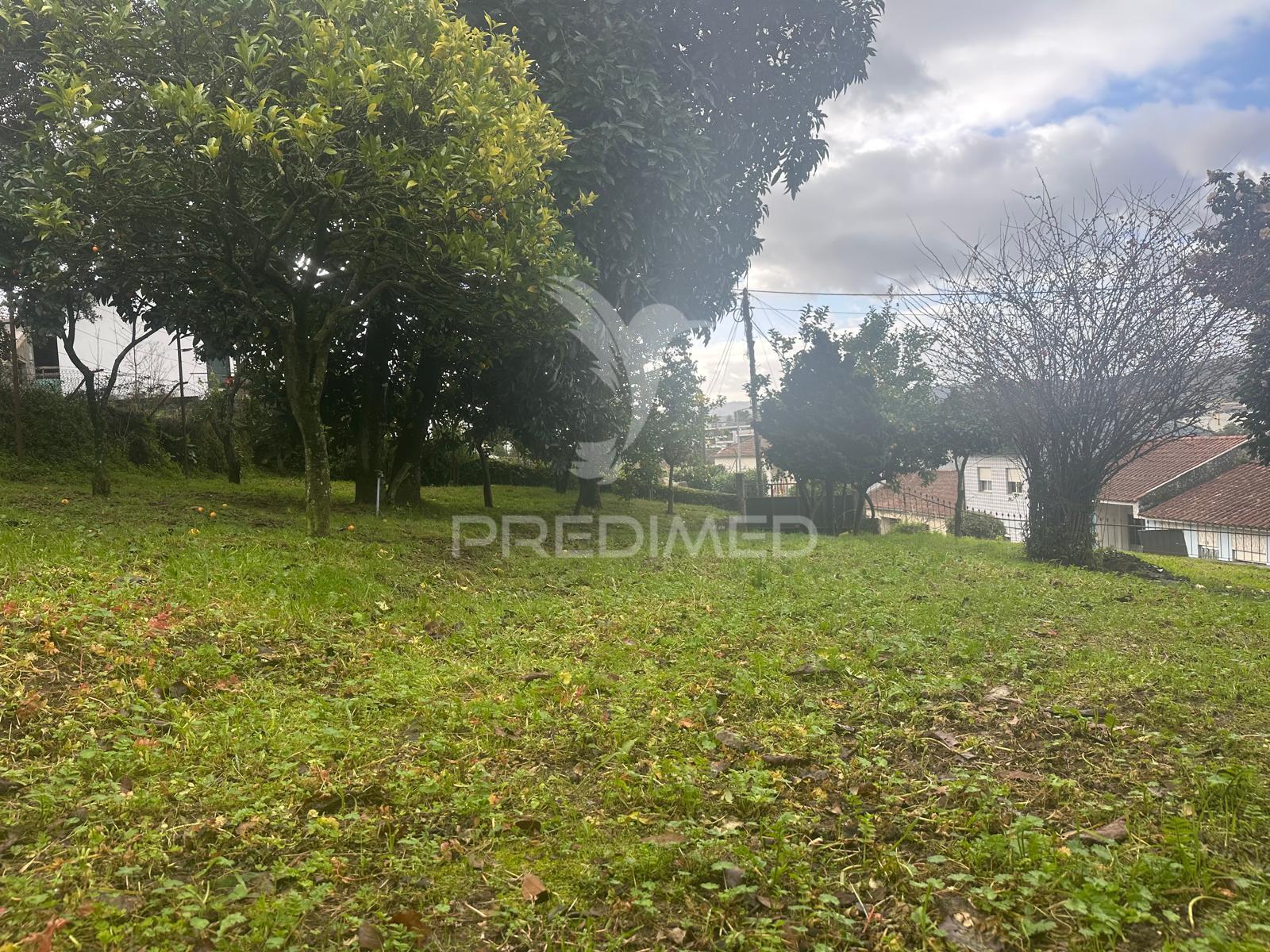 Terreno urbano para construção – lomar, braga  ?!