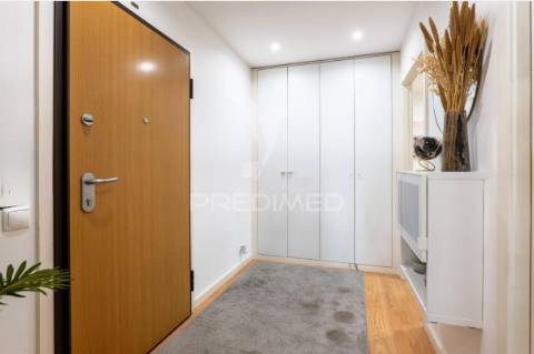 Apartamento t3 com terraço em matosinhos