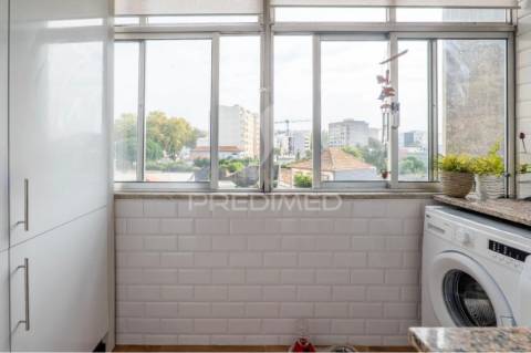 Apartamento t3 com terraço em matosinhos