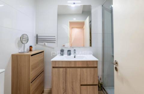 Apartamento t3 com terraço em matosinhos