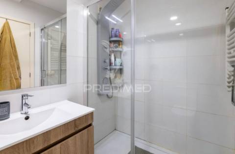 Apartamento t3 com terraço em matosinhos