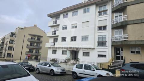 Apartamento t3 junto a praça velasquez
