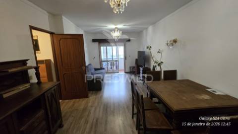 Apartamento t3 junto a praça velasquez