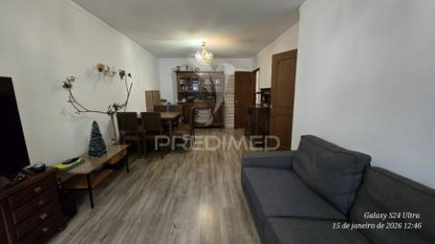 Apartamento t3 junto a praça velasquez