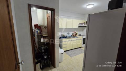 Apartamento t3 junto a praça velasquez
