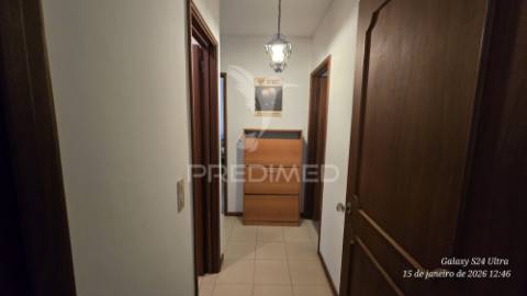 Apartamento t3 junto a praça velasquez