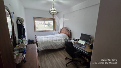 Apartamento t3 junto a praça velasquez