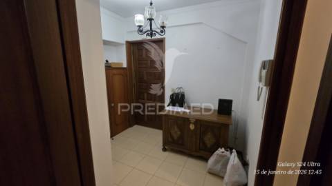 Apartamento t3 junto a praça velasquez