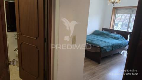 Apartamento t3 junto a praça velasquez
