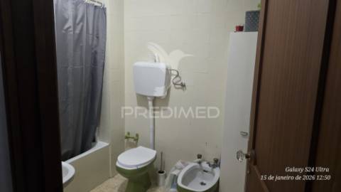 Apartamento t3 junto a praça velasquez
