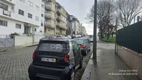 Apartamento t3 junto a praça velasquez