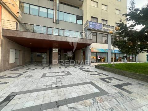 Espaço comercial à venda na rua professor mota leite para venda.