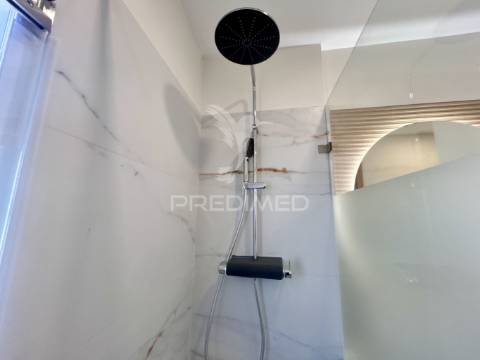 Duplex t4 a estrear com terraço em queluz de baixo, oeiras