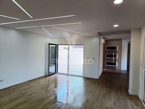 Moradia isolada térrea t3+1, pinhal general - fernão ferro