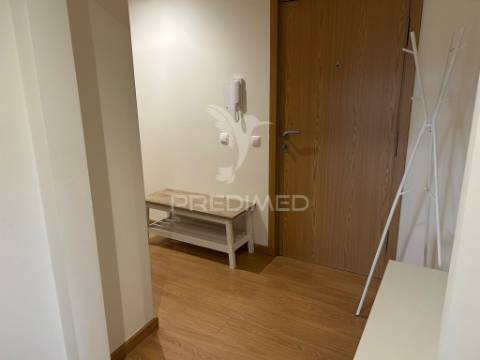 Apartamento t3 com parqueamento em bucelas