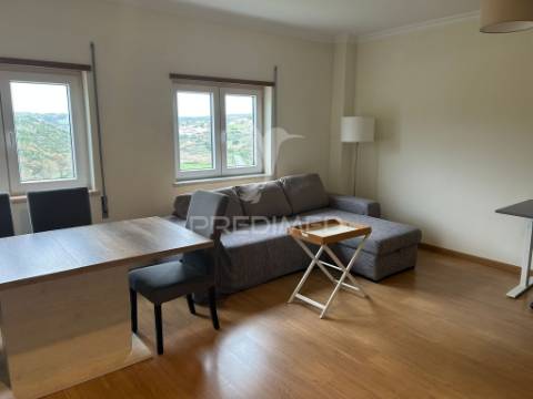 Apartamento t3 com parqueamento em bucelas