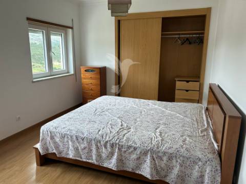 Apartamento t3 com parqueamento em bucelas