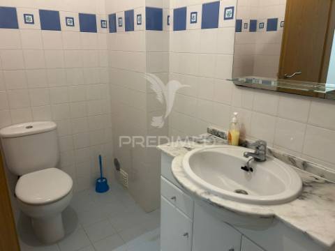 Apartamento t3 com parqueamento em bucelas