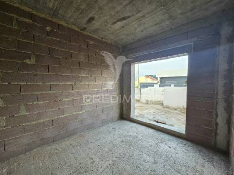 Moradia geminada t4 c/pérgula, pinhal general - fernão ferro