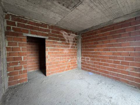 Moradia geminada t4 c/pérgula, pinhal general - fernão ferro