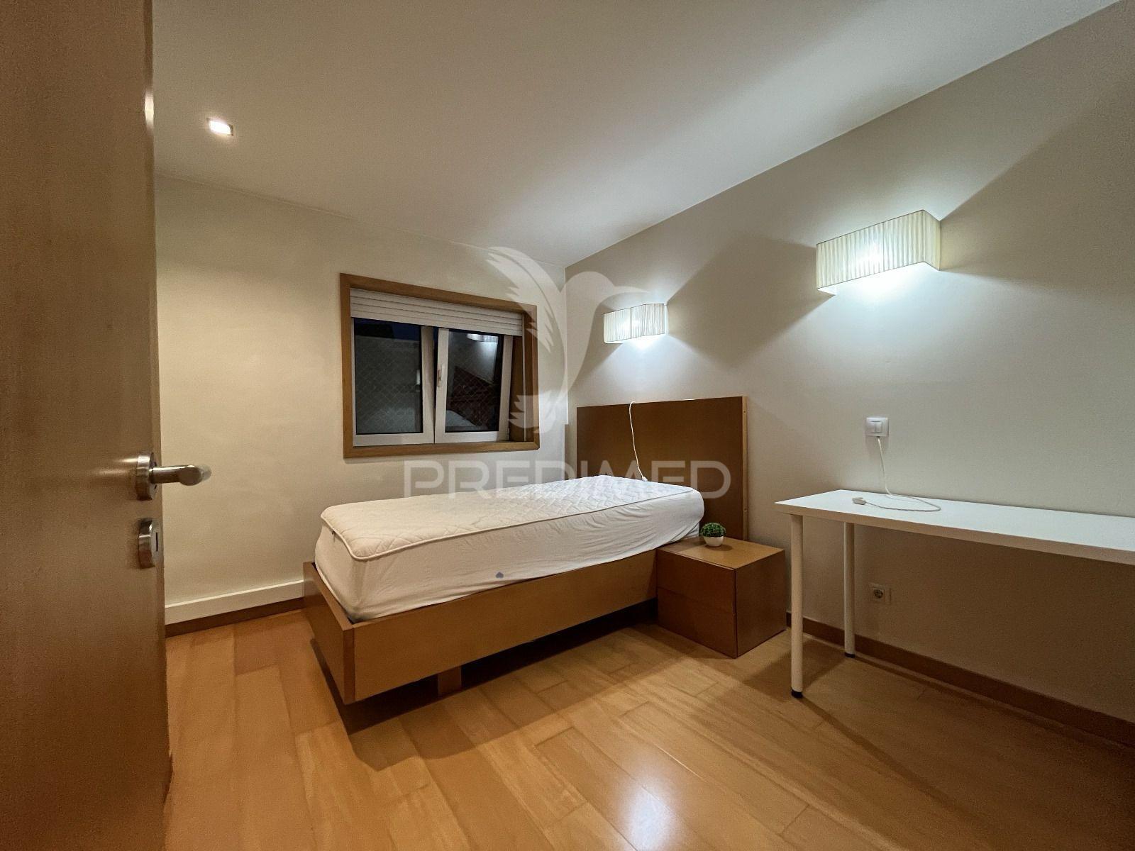 Apartamento t4 remodelado – avenida são joão xxi, braga ?!